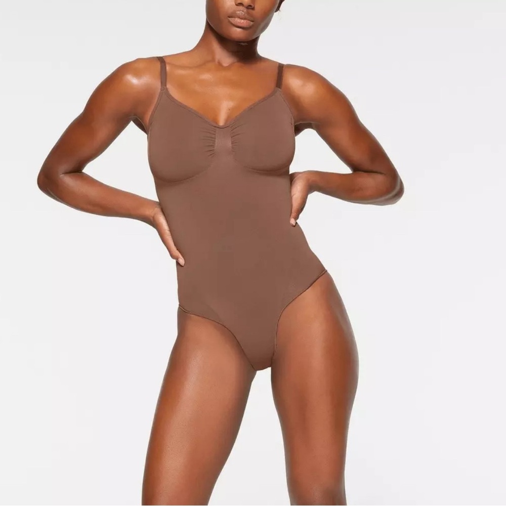 SKIMS Brown Bodysuit Top Seamless Design
